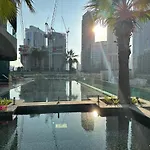 Lux Bnb Upper Crest Tower I Skyline Views