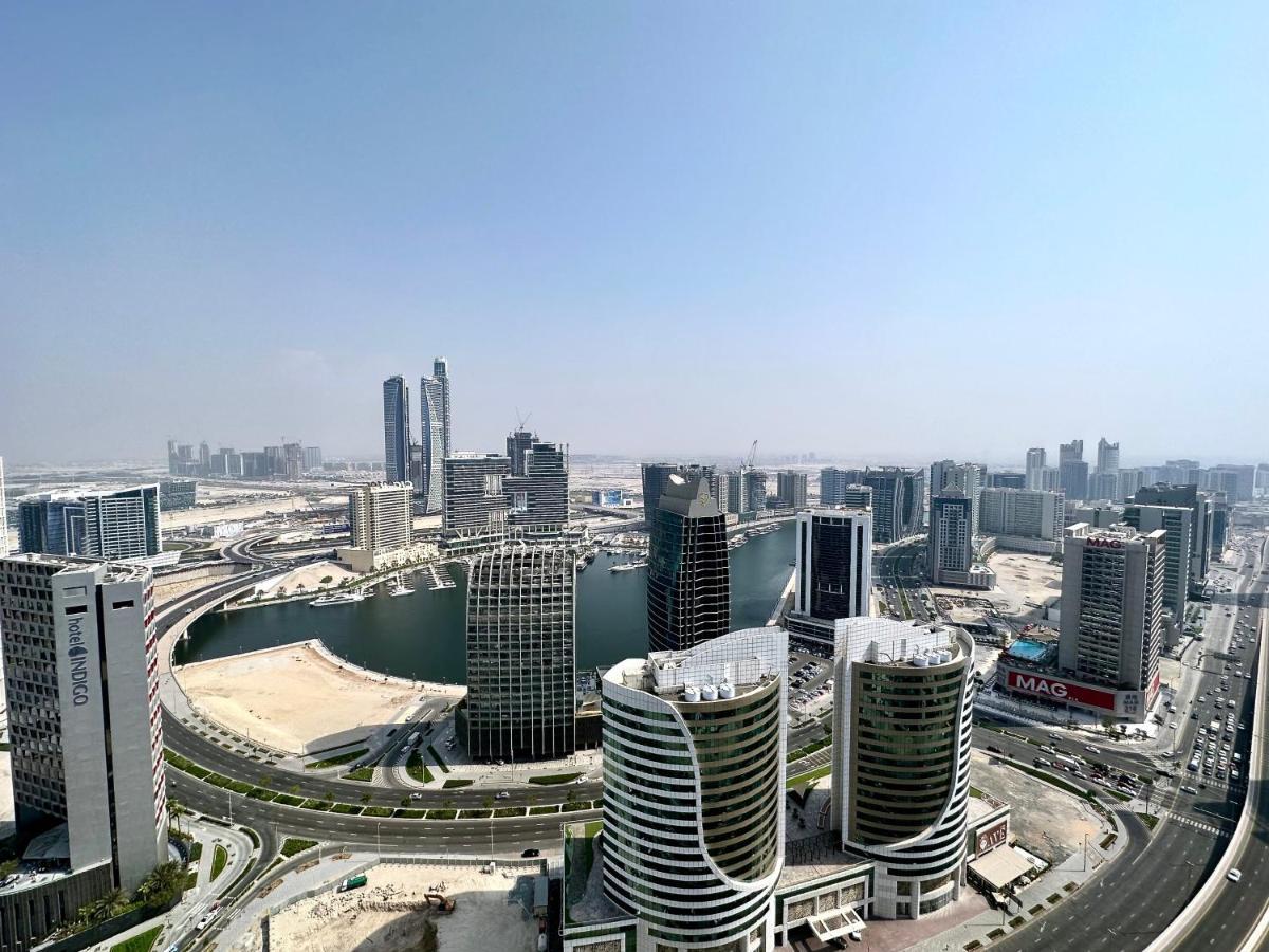 Apartment Lux Upper Crest Tower I Skyline Views