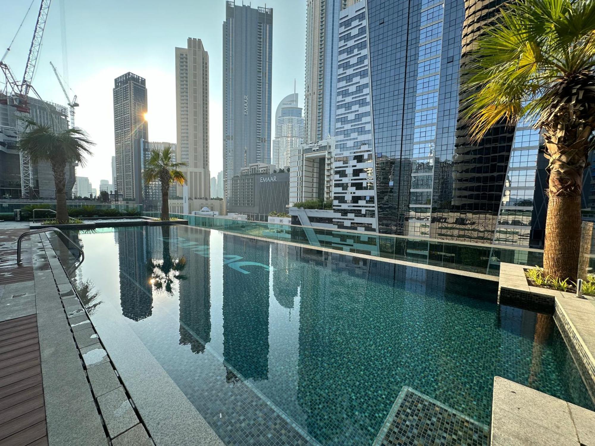 Lux Upper Crest Tower I Skyline Views Apartment Dubai