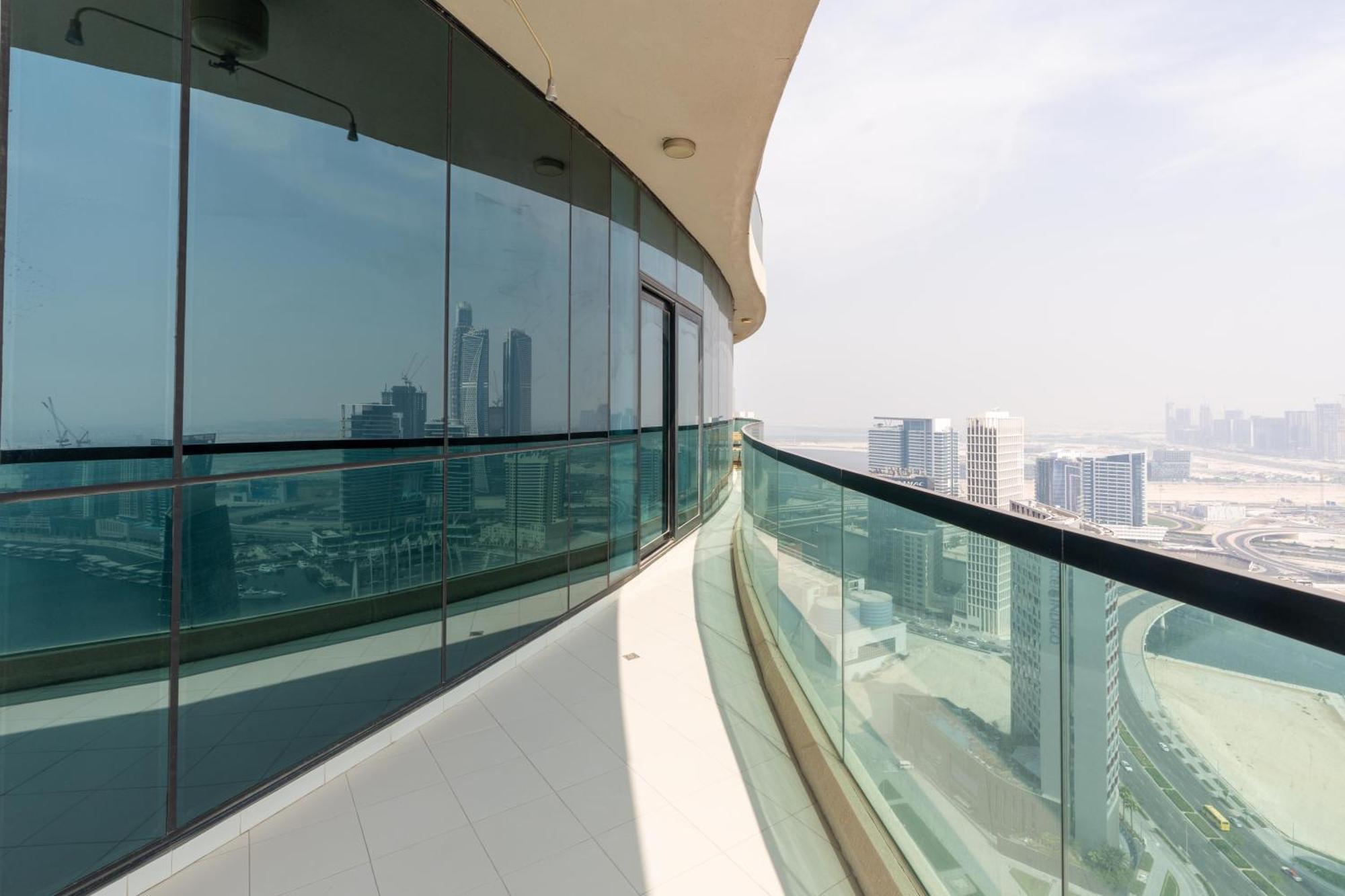 Lux Upper Crest Tower I Skyline Views * Dubai