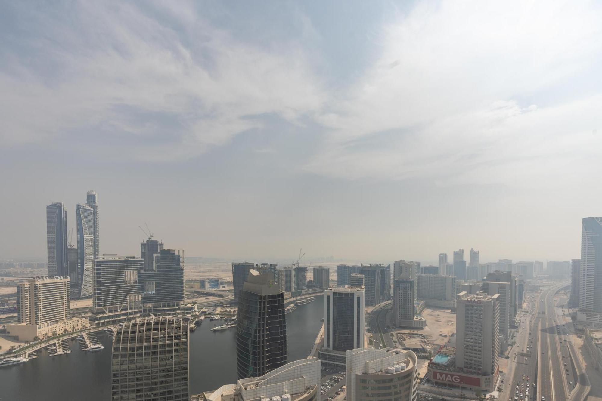Apartment Lux Upper Crest Tower I Skyline Views Dubai