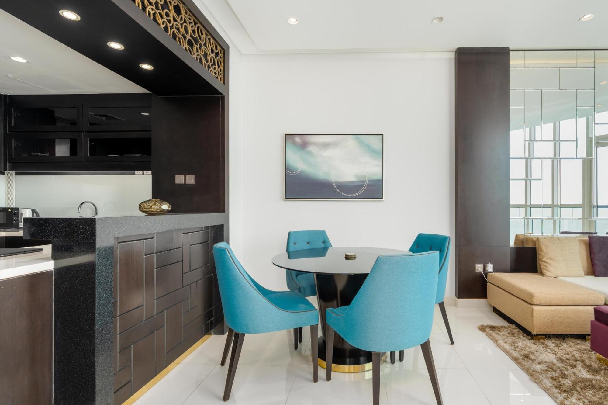 Apartment Lux Upper Crest Tower I Skyline Views *